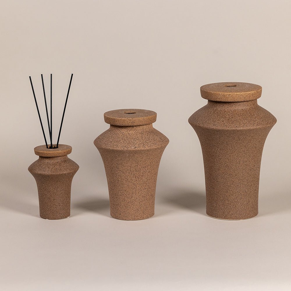 Decorative diffusers for shelves, consoles and bathrooms