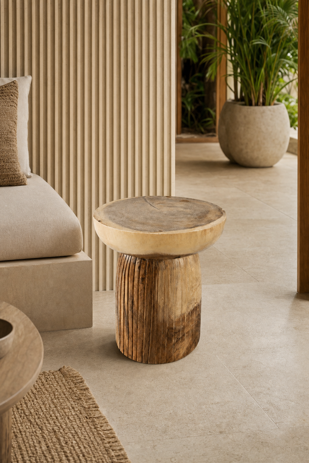 Aira Stool: image 4