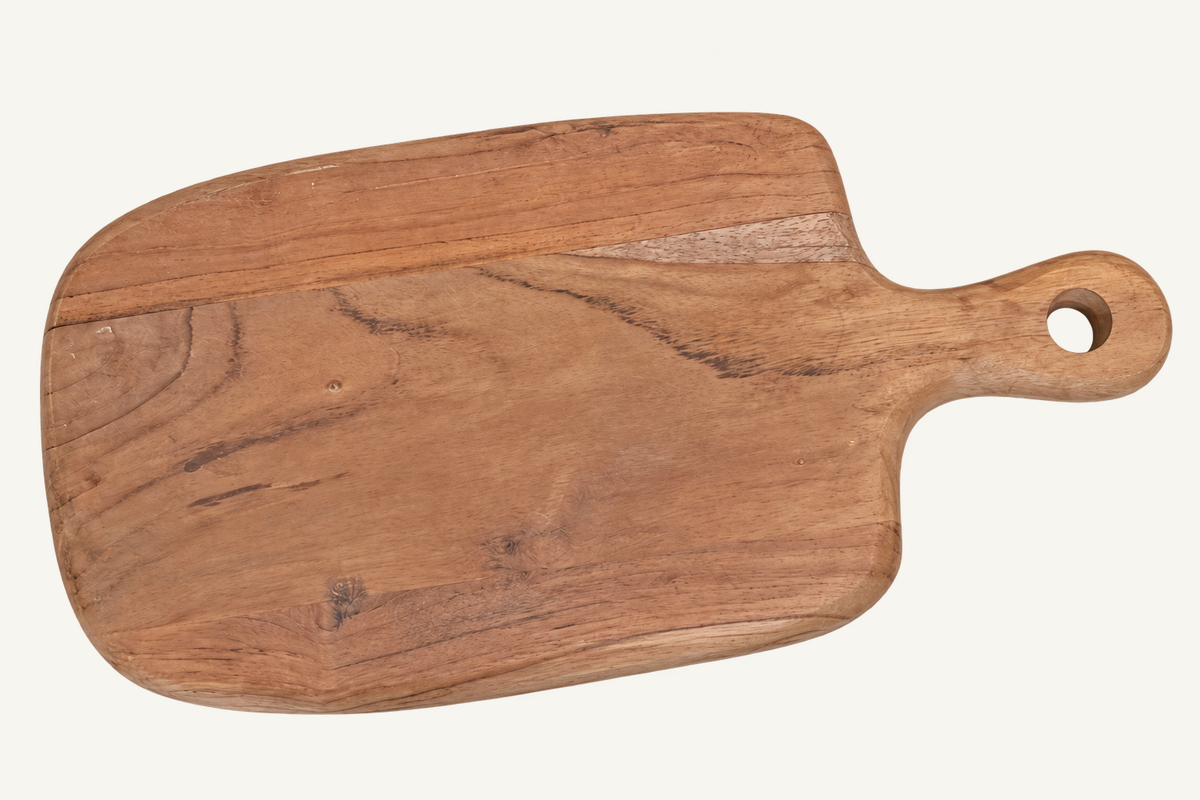 CABANA_STD_CATALOG_1 | Curved Teak Serving Board | run:issue-19-20260823T142348Z-7983044493405 | attempt:1