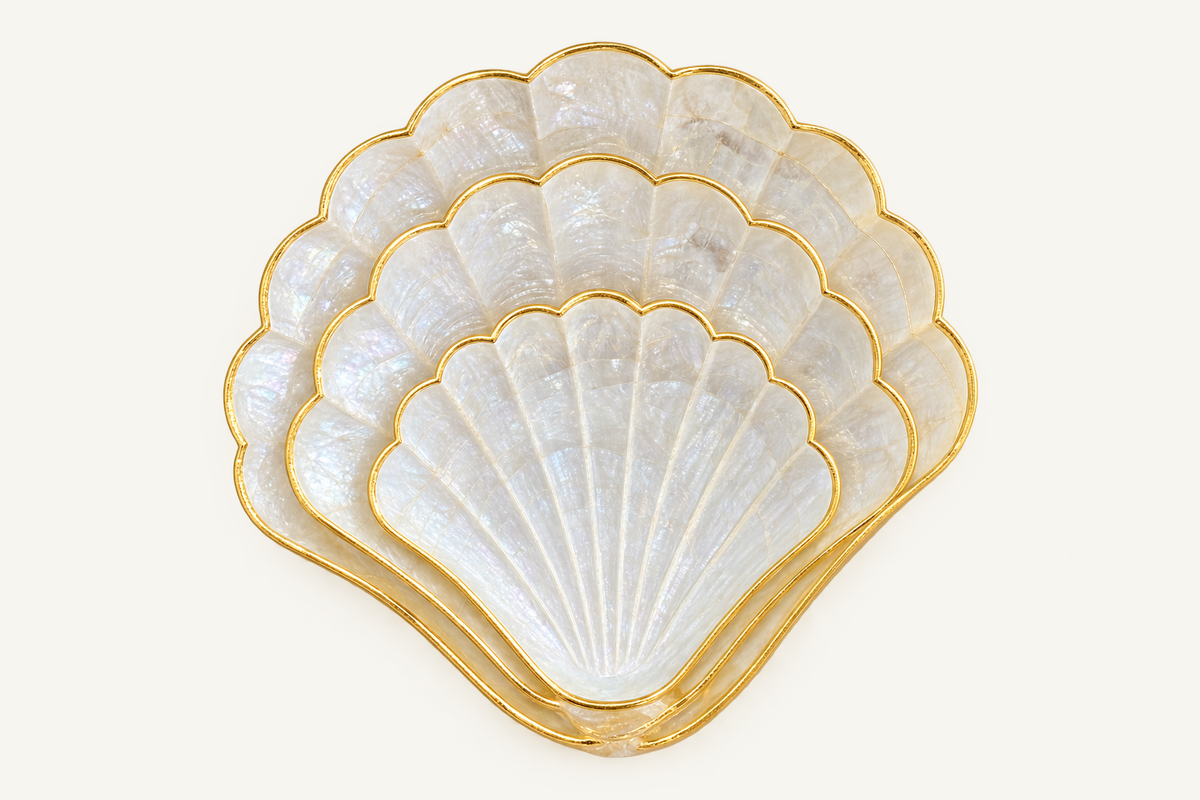 Pearl White Fan shell bowl trio - front view