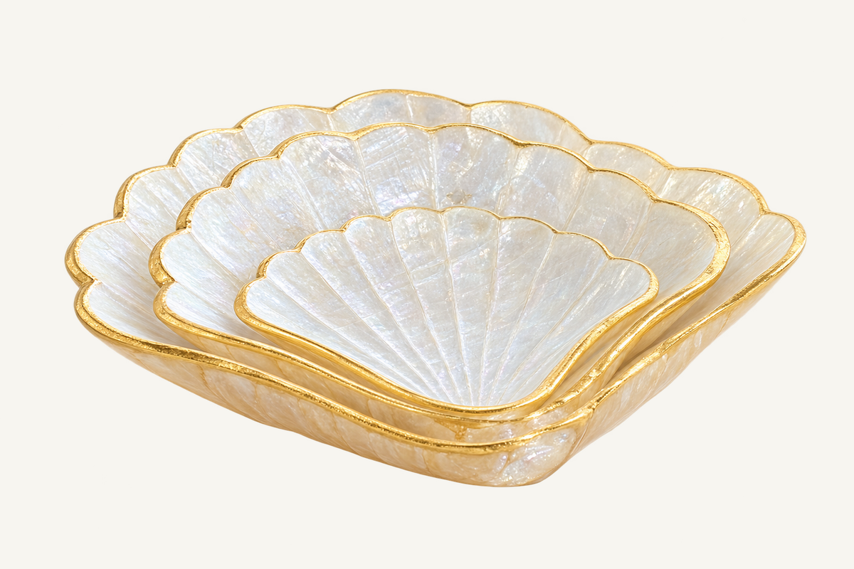 Pearl White Fan shell bowl trio - shell detail