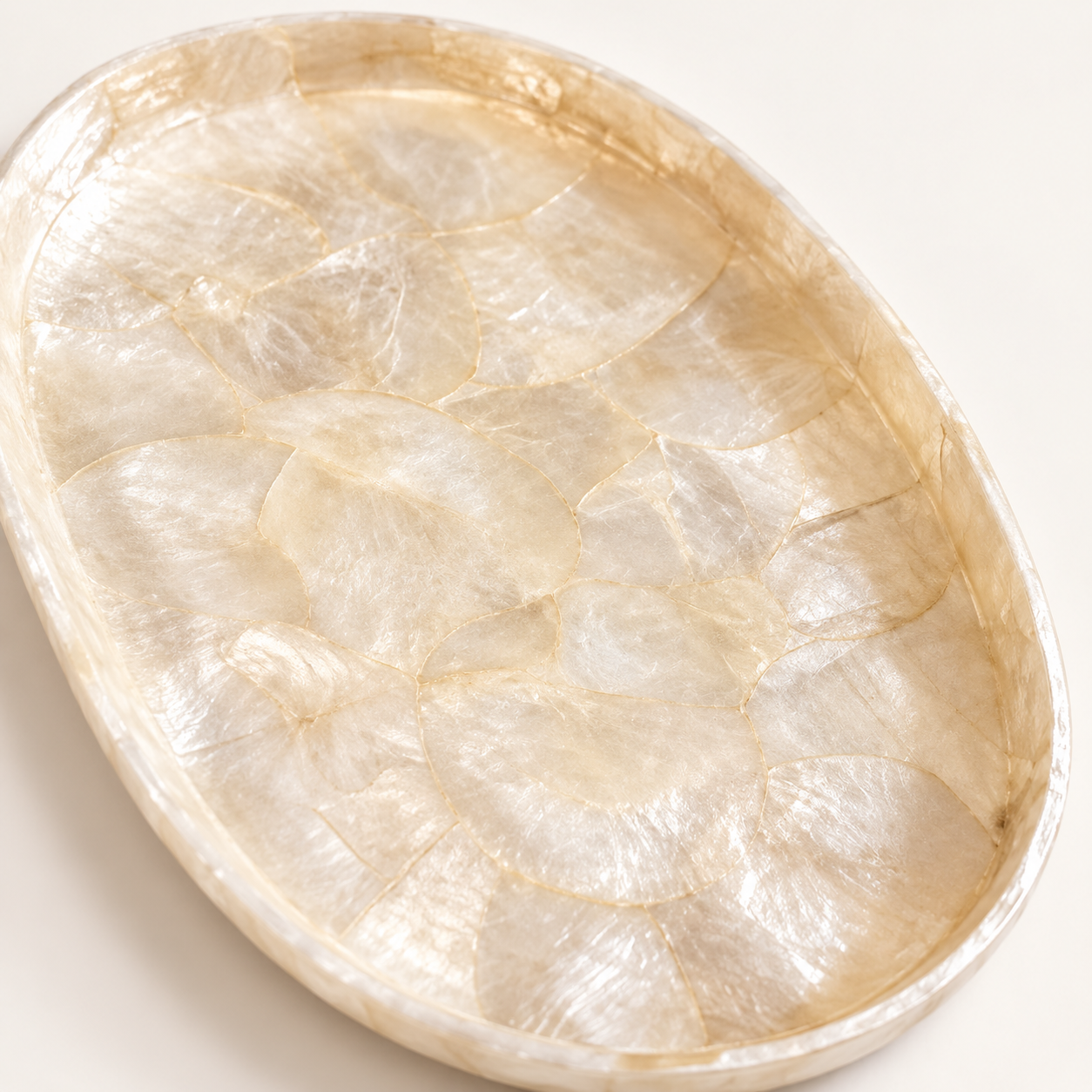 Ivory Capiz oval shell decorative tray, shell detail