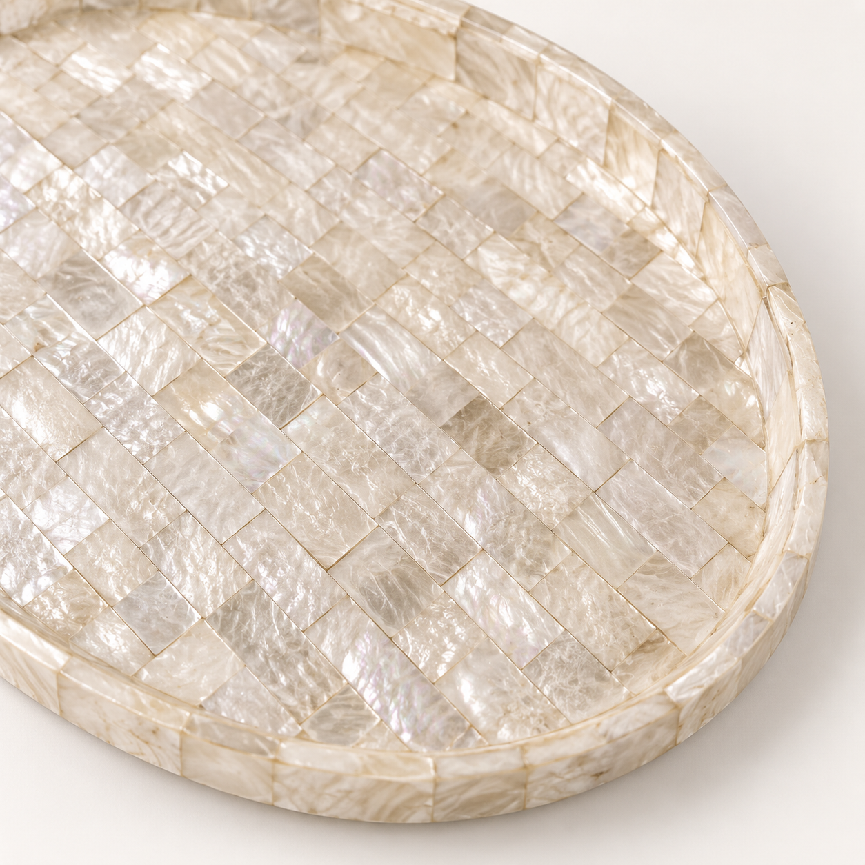 White Mosaic oval shell decorative tray, shell detail