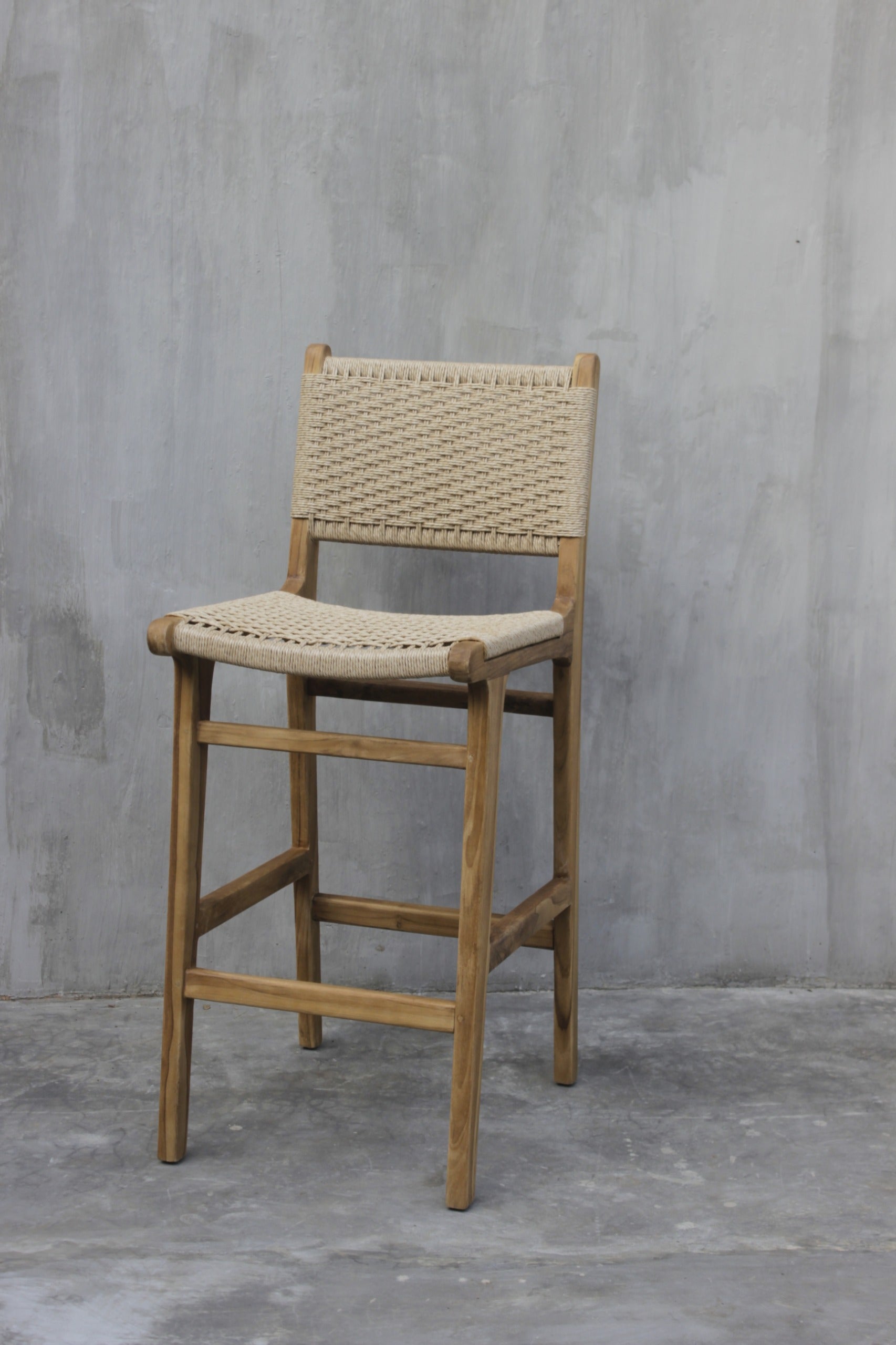 Viro Rope Bar Chair side view